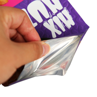 Sacs en plastique personnalisés en mylar 200g 500g Mélange de noix de cajou Pistaches Amandes Raisin Grope Noisette Sacs en plastique Stand up Pouch
