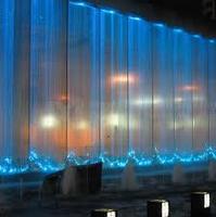 Fuente de Cascada Moderna de Acero Inoxidable Optimum Show con Luces LED Multicolores y 2 Años de Garantía para Jardines y Restaurantes al Aire Libre