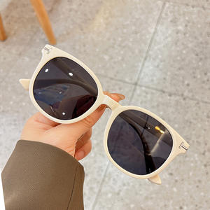 Lunettes de soleil Qianai, monture TR90, protection UV400, type 3 verres, style unisexe F2-22007 - Product Image 3