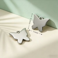 Nouveaux pendentifs animaux gravables en acier inoxydable plaqué or, petits charms papillon pour la fabrication de bijoux, très demandés