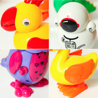Cadeau promotionnel Clockwork Jumping Rabit Grenouille Kangourou Poulet Dunck Oiseau En Plastique Animal Wind up Toy Set