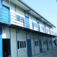 Maison préfabriquée écologique et respirante en tôle profilée en acier coloré, construction résidentielle facile à assembler