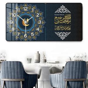 Reloj de Pared de Cristal Radiante: Ilumina tu Pared con un Toque Artístico, Reloj de Porcelana con Pintura de Paisaje en Cristal - Product Image 3