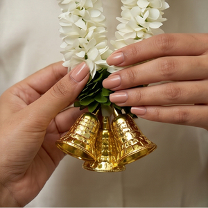 Artificial <b>White</b> Flower Garland Decorative <b>Hanging</b> Floral Mala with Golden Bells for Wedding Festival Temple Decoration - Product Image 4