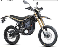 Moto tout-terrain électrique Surron Ultra Bee 2026 24,5 kW 3C noire et marron avec pneus tout-terrain et hors route 74V60ah 520N.m 95km/h