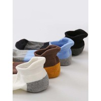Konlee OEM Chaussettes de sport pour hommes de haute qualité avec logo personnalisé Conception respirante hiver Tube athlétique épais Gym cheville Logo sur le corps