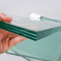 Verre flotté trempé et laminé 33.1 44.2 6.38 8.38 pour la décoration de murs-rideaux extérieurs et de salles de bain
