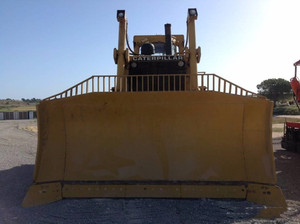 Bulldozer Usado D5K con Capacidad de Empuje de 3M3, 5000KG de Momento de Carga, Buen Rendimiento - Product Image 4