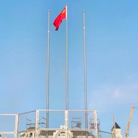 Mât de drapeau conique en acier inoxydable durable pour l'affichage extérieur des hôtels et des espaces commerciaux