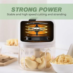 Mini hachoir électrique sans fil USB 250 ml vert, presse-ail écologique et durable pour viande, légumes et piments - Product Image 3