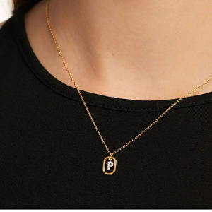 Collar Unisex de Moda con <span class=keywords><strong>Cadena</strong></span> Clavicular Chapada en <span class=keywords><strong>Oro</strong></span>, con Colgante Doble Oscilante con Iniciales en Inglés, Certificado CE NOHS - Product Image 4