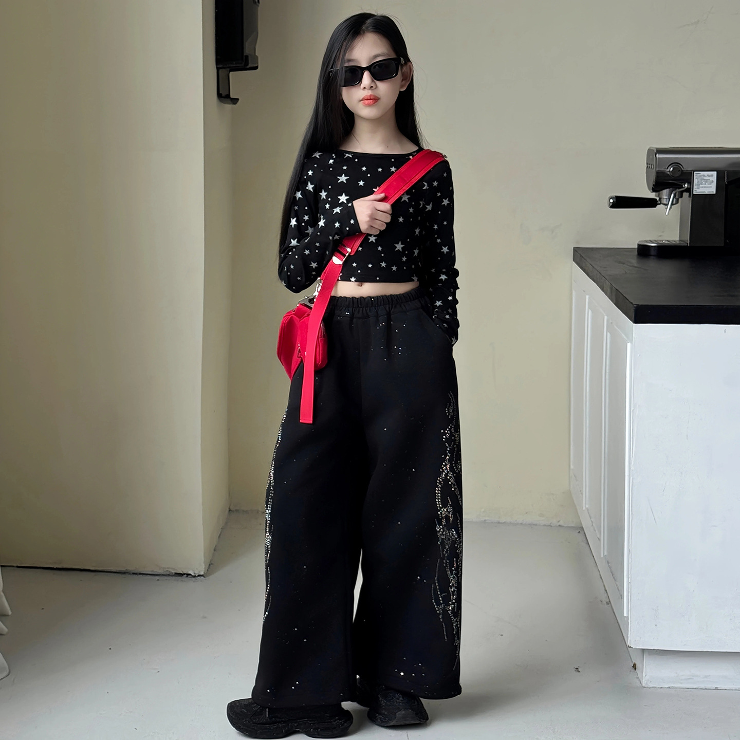 Stella a cinque punte T + pantaloni con strass applicati a caldo