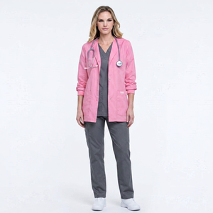 Bata de Laboratorio Rosa de Algodón y Poliéster Ecológico para Mujer, Manga Larga, Cuello Solapa, Uniforme Médico para Enfermeras y Doctoras, Personalizable para Hospital - Product Image 1