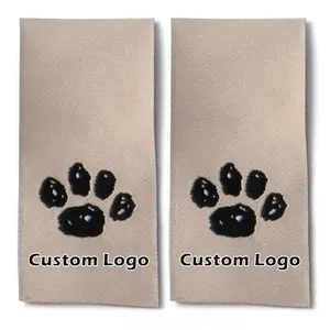 Etichetta tessuta abbigliamento damasco logo personalizzato ad alta densità riciclabile con motivo a zampa di gatto
