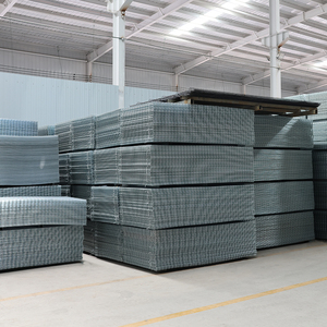 Panel de valla de malla de alambre de acero cortado y doblado personalizado, Agujero cuadrado soldado para cabra y caballo para malla de alambre de barbacoa - Product Image 6