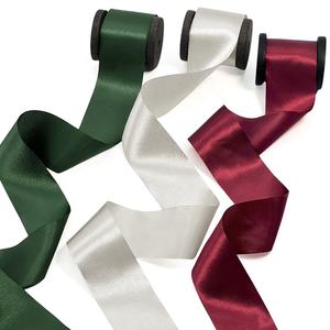 Fábrica Navidad 4cm Color sólido 1 1/2 pulgadas Aspecto de seda Rojo Esmeralda <span class=keywords><strong>Verde</strong></span> Satén <span class=keywords><strong>Cinta</strong></span> Poliéster para bodas - Product Image 2