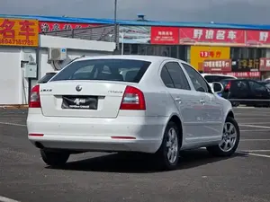 <span class=keywords><strong>Skoda</strong></span> Octavia 2013 1.6L d'<span class=keywords><strong>occasion</strong></span> Édition évasion manuelle Véhicule très bon marché Édition manuelle de Chine - Product Image 4