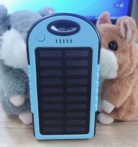 แผงโซลาร์เซลล์แบบพกพาใหม่ปี 2024 พร้อมพาวเวอร์แบงค์ LED 5000mAh กันน้ำ ชาร์จเร็ว ช่องเสียบ Micro USB แบตเตอรี่ Li-Polymer บางเฉียบ - Product Image 4