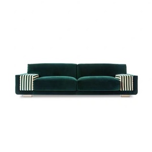 Divano di Lusso Italiano a 3 Posti per Soggiorno, in Velluto Verde Smeraldo, con Schienale Dritto, per Hotel, Villa <span class=keywords><strong>e</strong></span> Uso Domestico - Product Image 2