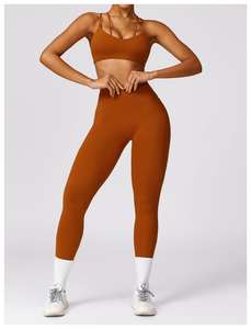 Pas Oem 2025 Nieuw Ontwerp Yoga Set Nylon Spandex Zachte Stof Activewear T Shirt Top Leggings - Product Image 6