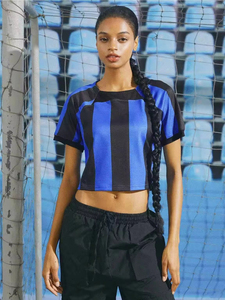 Vente en gros : Crop top sportif sexy imprimé color block pour femme, coupe ajustée, col en V, anti-humidité, respirant, séchage rapide, personnalisable - Product Image 4