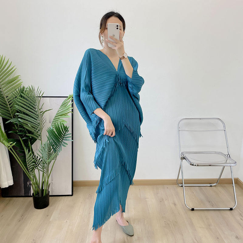 มีสีเขียวขุ่น