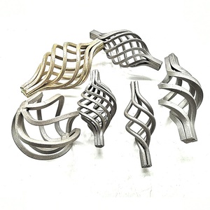 Componentes ornamentales con cesta de hierro forjado de alta calidad para accesorios y barandilla - Product Image 6