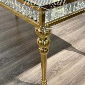 Tavoli e Sedie Rettangolari in Acciaio Inox Dorato di Lusso Personalizzabili per Decorazioni Matrimoniali ed Eventi - Product Image 6