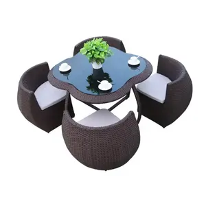 Prezzo di fabbrica Set da tavolo da giardino in vimini in Rattan d'acciaio per esterni Set di divani da giardino