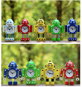 Reloj Despertador Metálico con Forma de Robot para Dropshipping en Shopify, con Brazos con Clip, Movimiento Silencioso y Luz Nocturna para Escritorio Infantil - Product Image 6