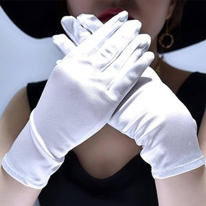 <span class=keywords><strong>Gants</strong></span> courts en satin <span class=keywords><strong>pour</strong></span> femmes des années 70 Fêtes <span class=keywords><strong>de</strong></span> <span class=keywords><strong>mariage</strong></span> <span class=keywords><strong>de</strong></span> mariée <span class=keywords><strong>Gants</strong></span> <span class=keywords><strong>de</strong></span> robe en satin extensible - Product Image 3
