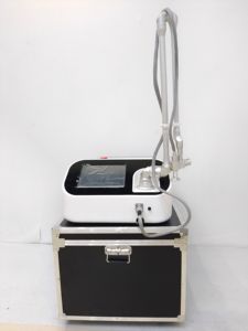 Machine laser fractionnée CO2 60W Système de rajeunissement de la peau pour enlever les cicatrices et les taches de rousseur à usage commercial portable - Product Image 6