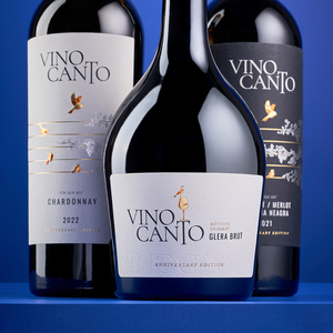 Etiquetas Personalizadas para Botellas de Whisky, Vodka y Vino Tinto, Logotipo en Relieve, Estampado en Lámina Dorada, Adhesivo Impermeable, Impresión UV Localizada - Product Image 2