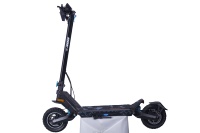 800W Çift Motorlu Katlanabilir Su Geçirmez Alüminyum Alaşımlı İki Tekerlekli Yetişkin Elektrikli Scooter 10 İnç Havalı Lastik 48V Lityum Akıllı