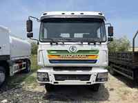 Camion de transport de marchandises Shacman 6x4 avec ridelles, moteur Weichai 340 ch, 10 roues, conduite à gauche/droite, poids lourd pour le transport de céréales, de bétail et de marchandises en vrac