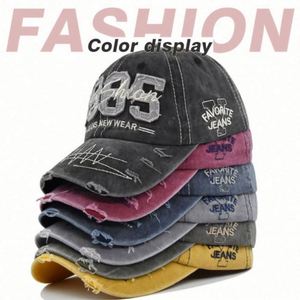 Casquette de baseball sportive unisexe en sergé 6 panneaux, effet vieilli, avec broderie appliquée 1985, style Dad Hat, du fabricant Sports Caps - Product Image 2