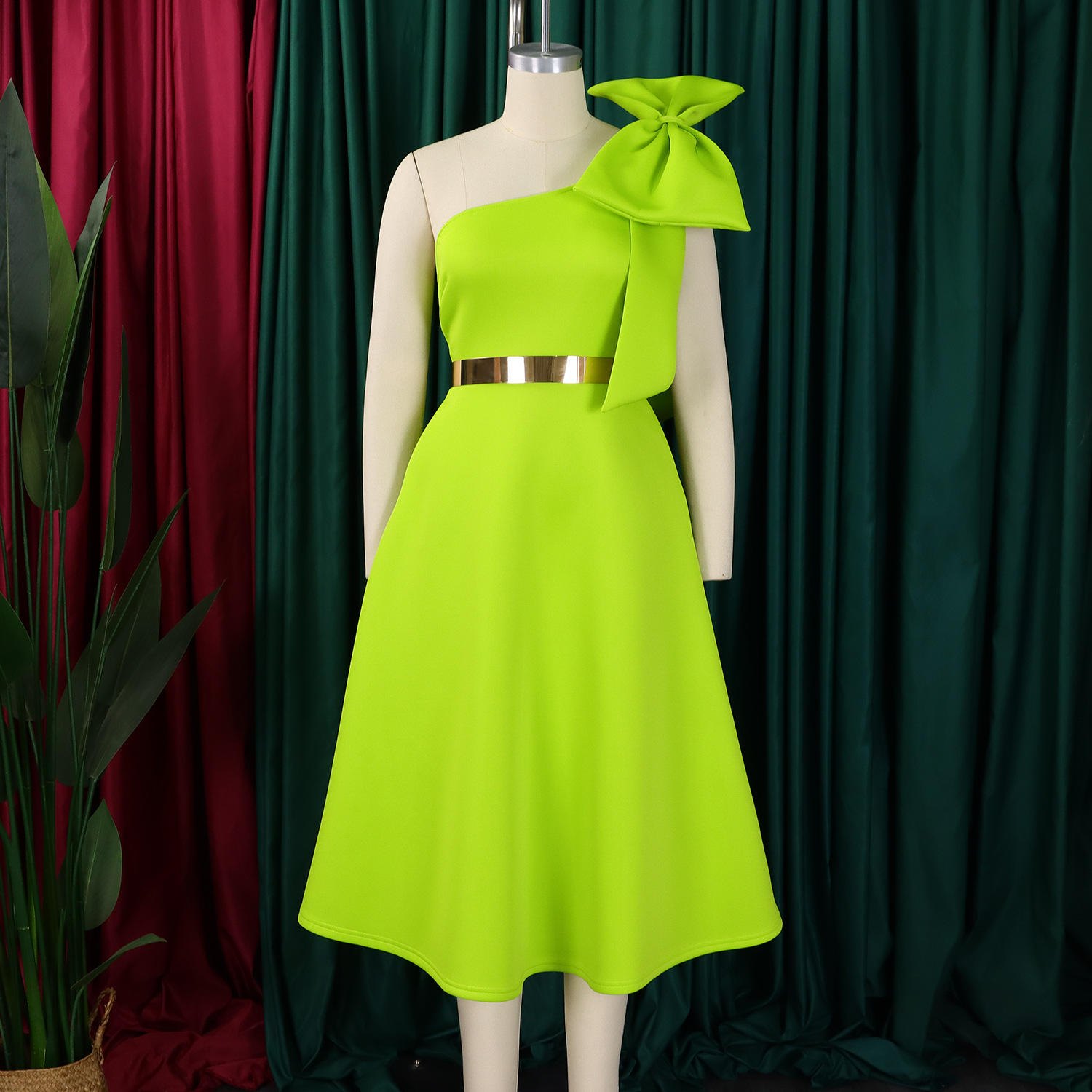 สีเขียว