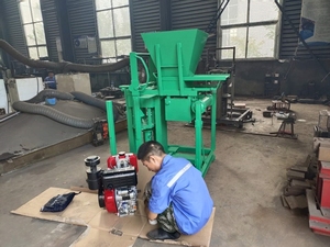 Đất Sét Đỏ Đất Gạch Nguyên Liệu Thô Quy Mô Nhỏ Diesel Máy Làm Gạch Thủy Lực - Product Image 4