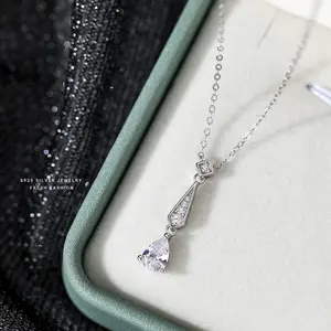 Colar clássico de prata esterlina 925 2024 com pingente de diamante e zircônias para pavimentação de lágrima e gota de água