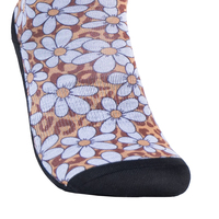 Chaussettes pour femmes, motif floral de petites marguerites, style dessin animé amusant, écologiques, longueur mi-mollet, automne, polyester, tricot extensible, technique de tricot, bordure de la cheville
