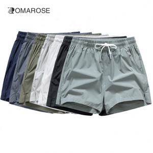 Short de sport décontracté pour homme Short de sport respirant en soie glacée avec poches et cordon de serrage Short de course à séchage rapide - Product Image 1