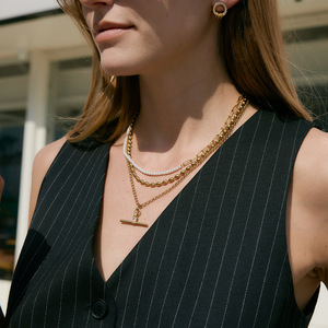 Collier QISEN 2026 vintage avec fermoir à bascule en T pour femmes et hommes, en acier inoxydable 316L, plaqué or PVD, résistant à l'eau et inaltérable - Product Image 4