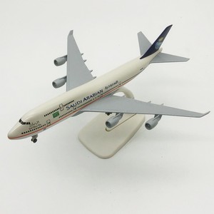 ราคาขายส่ง ของขวัญแปลกใหม่ โมเดลเครื่องบิน <span class=keywords><strong>B747</strong></span> ขนาด 1:<span class=keywords><strong>200</strong></span> ยาว 20 ซม. แบบประกอบเอง พร้อมล้อ - Product Image 4