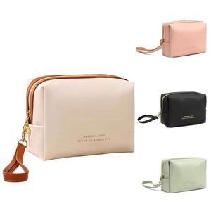 Sac de maquillage en PU pour femmes, imperméable, organiseur de toilette de voyage, pochette à fermeture éclair, réutilisable, durable, écologique, rangement tendance - Product Image 1