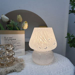 Đèn bàn thủy tinh màu Giao diện USB có thể được làm mờ trong ba bánh răng trong nhà phòng ngủ đầu giường đèn bàn trang trí - Product Image 4