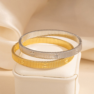 Fashion Bangle Gold Silver Plated <b>Copper</b> <b>Bracelet</b> Unisex Gift Jewelry Yiwu Origin Sz12.23 8 Circular Ring Design - Product Image 4