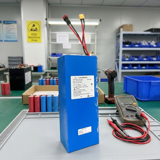 48V 13Ah 624Wh 13S5P 18650 Li-Ion Battery Pack for E-Bike & Scooter With Built-In BMS Protection