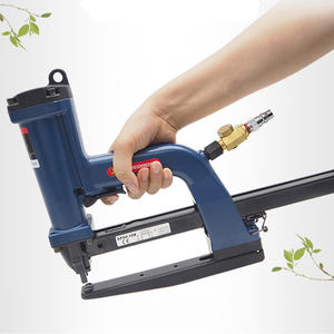 Engrapadora <span class=keywords><strong>de</strong></span> Cartón, Máquina Automática Portátil para Cerrar Cajas, <span class=keywords><strong>Pistola</strong></span> <span class=keywords><strong>de</strong></span> <span class=keywords><strong>Grapas</strong></span> Neumática <span class=keywords><strong>de</strong></span> Buena Calidad - Product Image 2