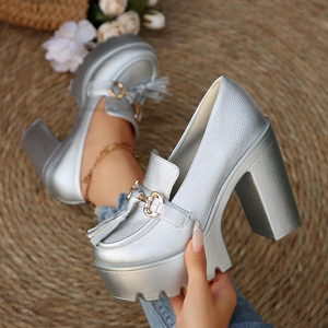 Chaussures à talons hauts pour femmes, petites tailles, avec pompons et décorations métalliques, nouveau style automne, talon épais, grandes tailles, chaussures professionnelles - Product Image 3