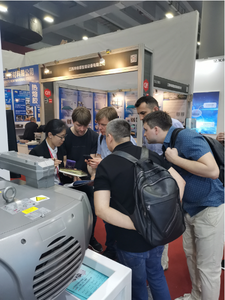 वुडवर्किंग उद्योग के लिए विशेष 7.5hp 10hp वैक्यूम एयर पंप के साथ ड्राई रोट्री वैन पंप ड्राई रोट्री वैन पंप - Product Image 6